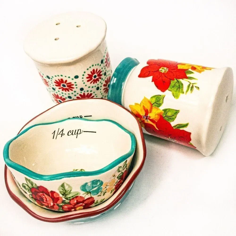 Pioneer Woman Shabby Chic Bundle: Salt & Pepper Shakers with Nesting Cups